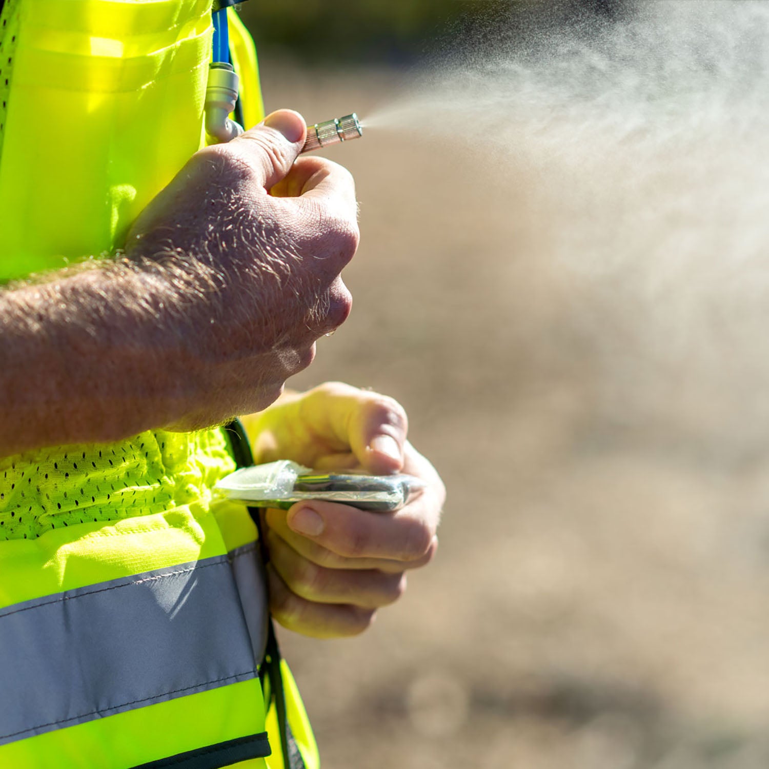 ExtremeMIST Class 2 High Visibility Misting Vest on Q3Box.com - safety vest, cooling vest, high vis vest jacket, cooling jacket, high visibility vest